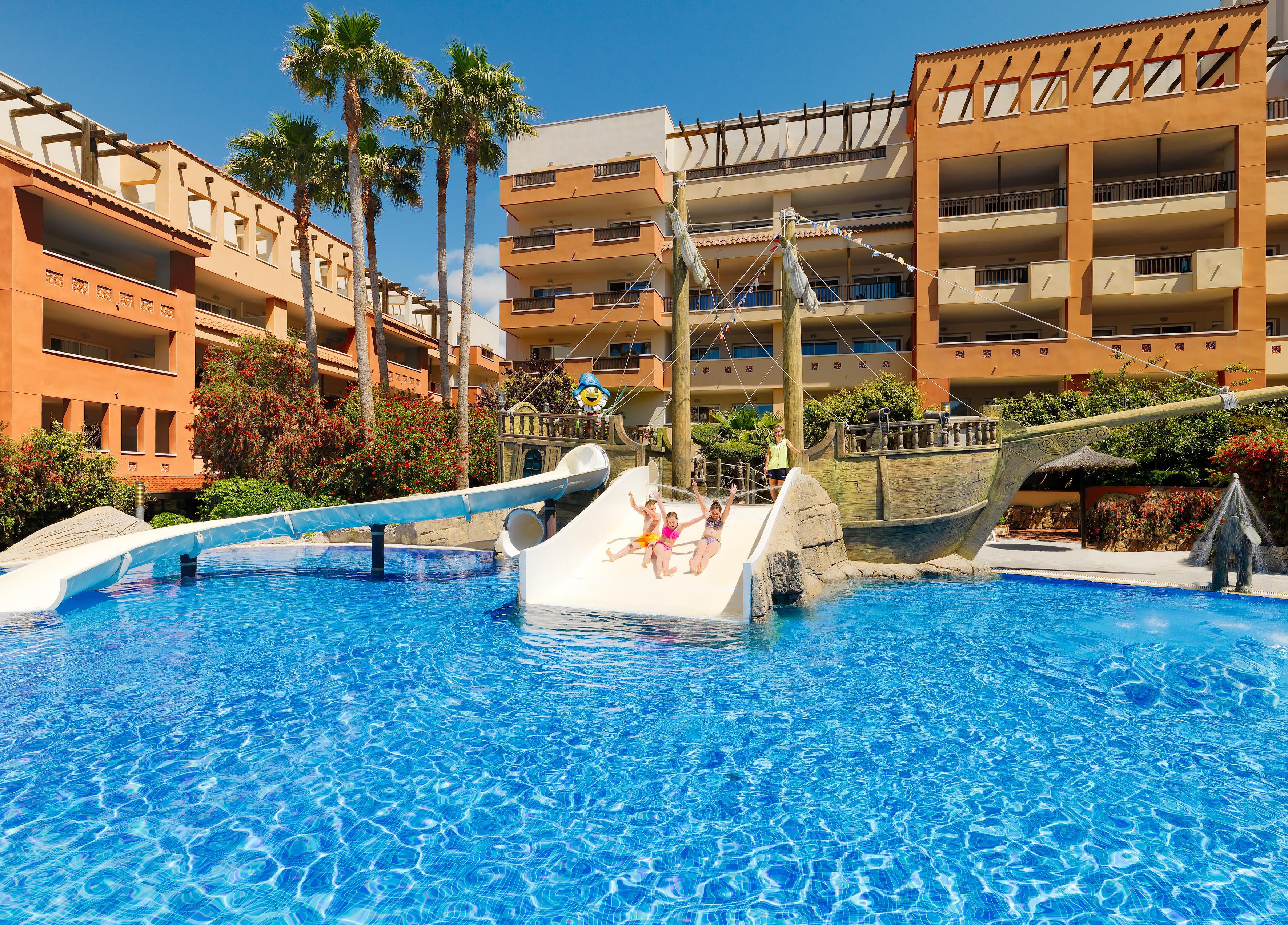 H10 Mediterranean Village Salou Exteriör bild