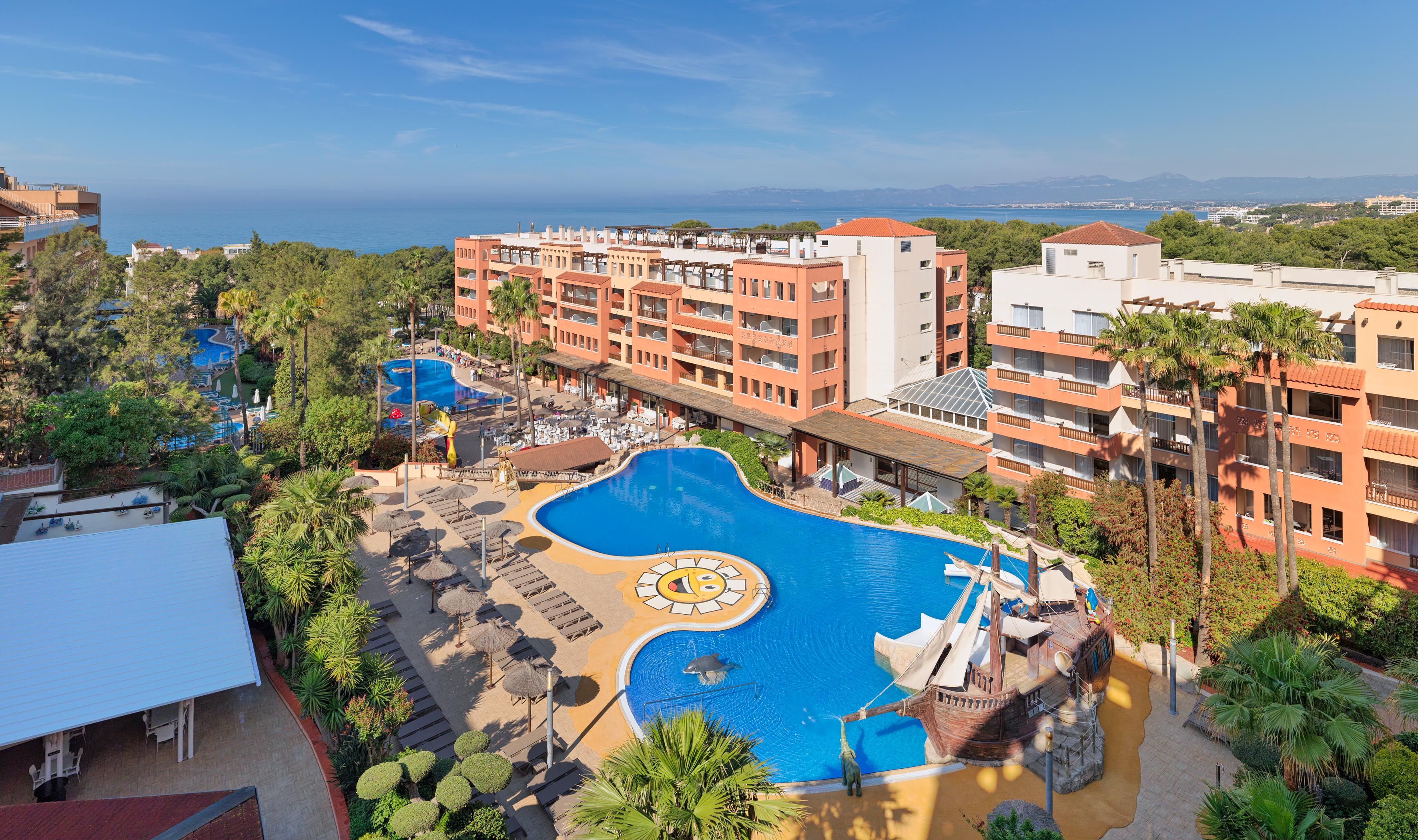 H10 Mediterranean Village Salou Exteriör bild