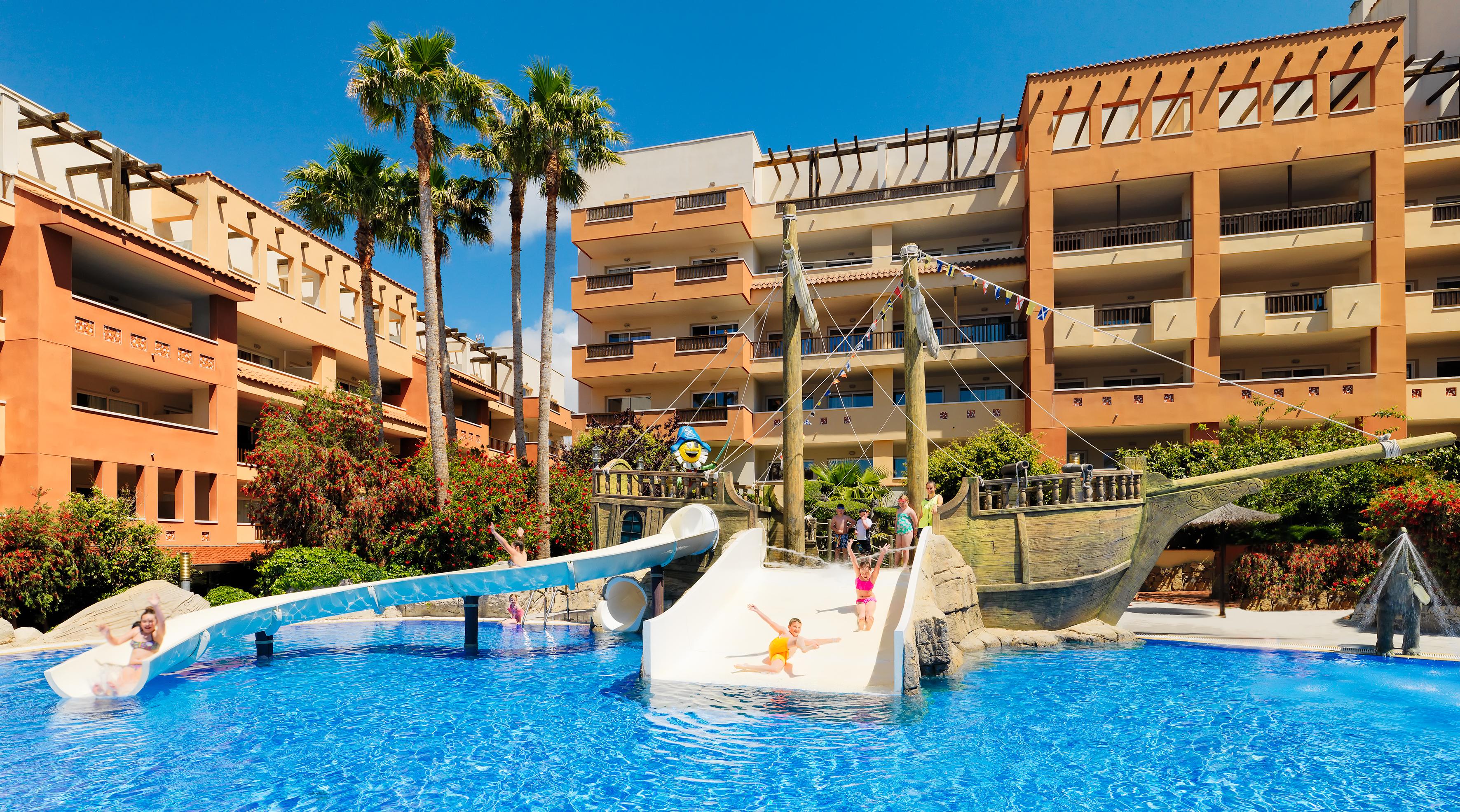 H10 Mediterranean Village Salou Exteriör bild