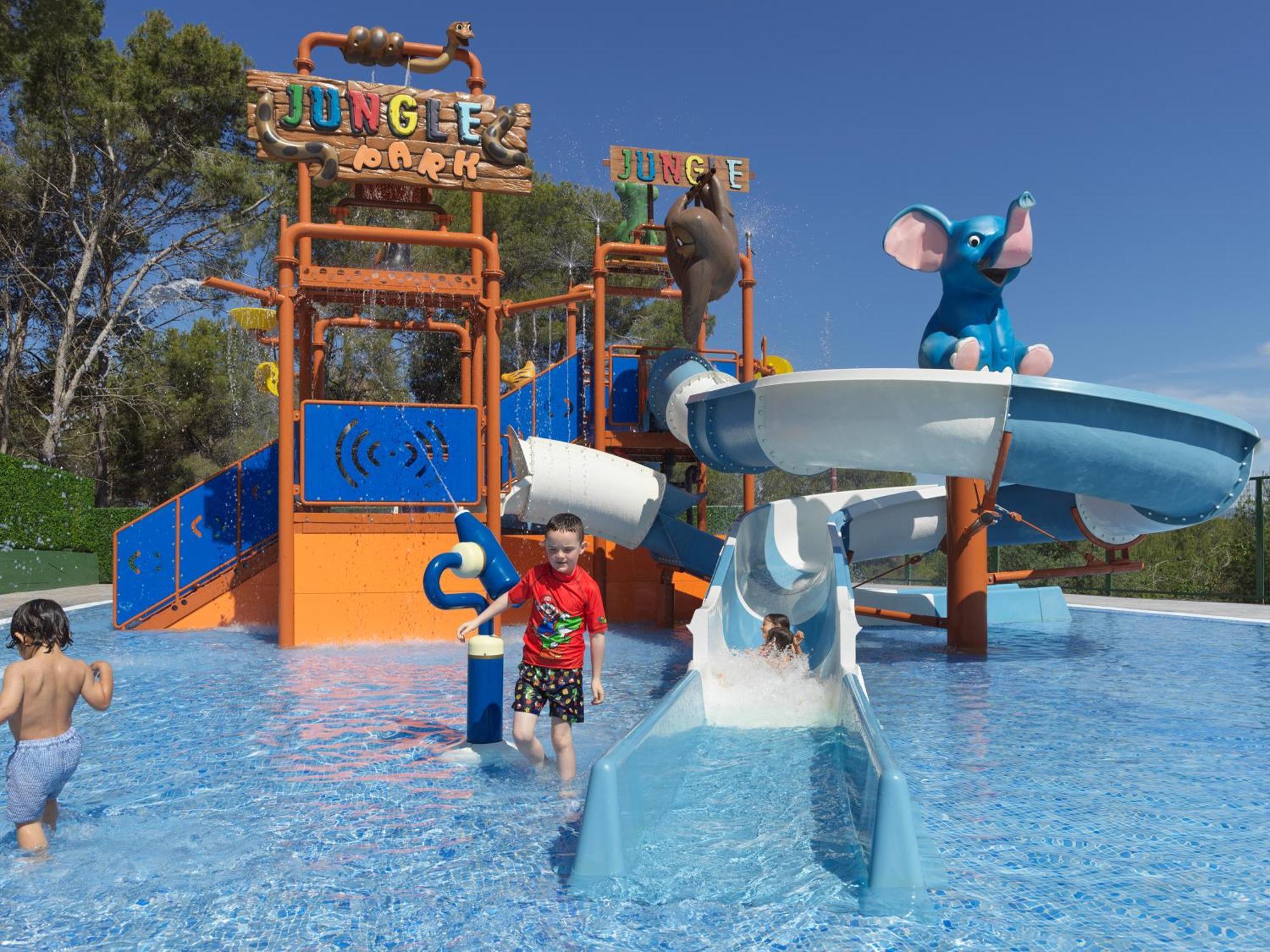 H10 Mediterranean Village Salou Exteriör bild