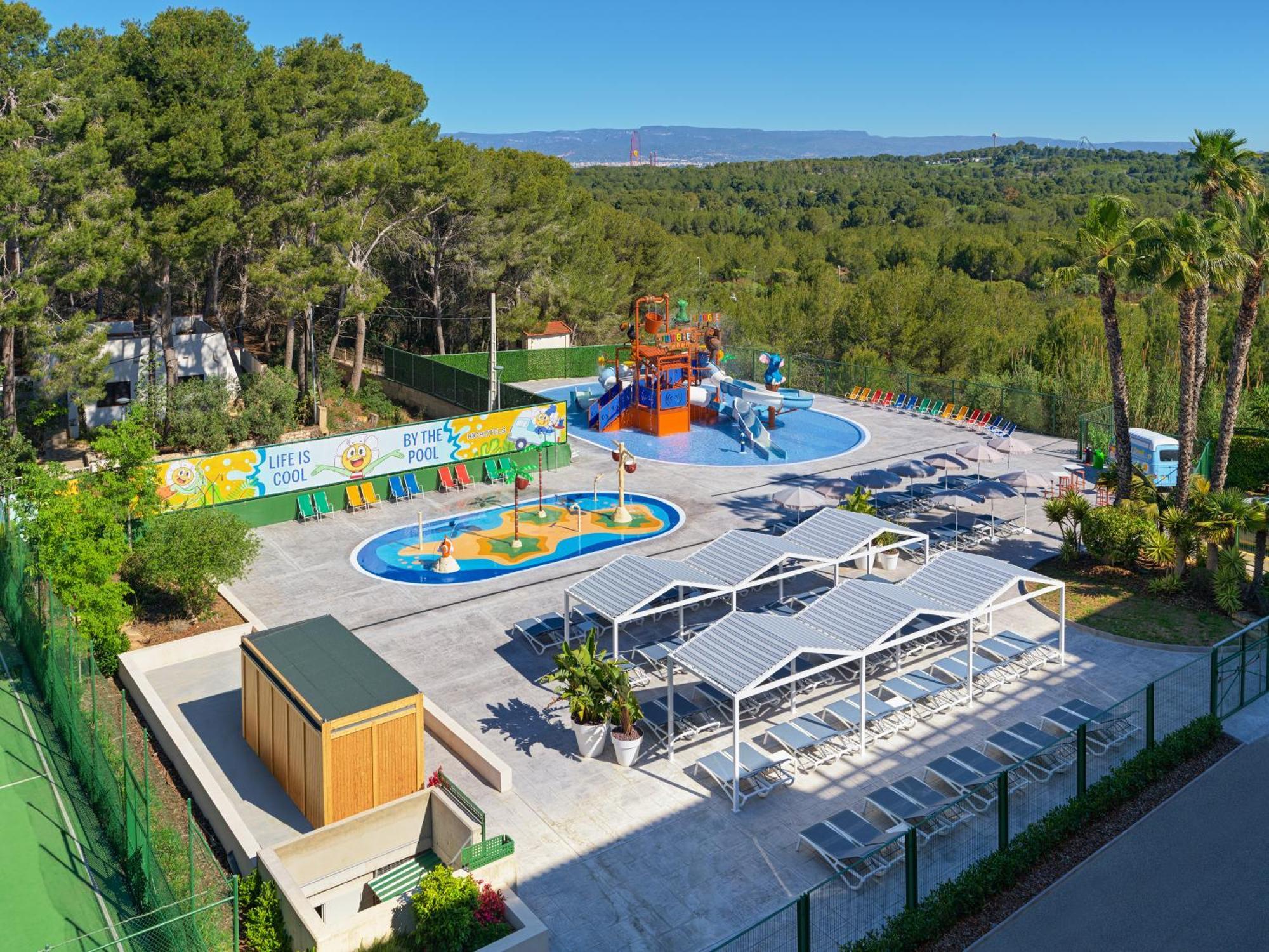 H10 Mediterranean Village Salou Exteriör bild
